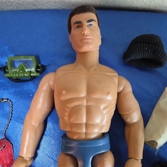 Vintage 1993 GI Joe Action Man Scuba Diver 1:6 Scale 12" Doll + Extras Bundle - Picture 3 of 12